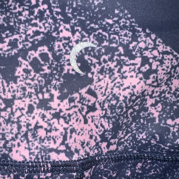 Zyia Radical Light n Tight Hi-Rise 7/8 Leggings - Picture 4 of 5